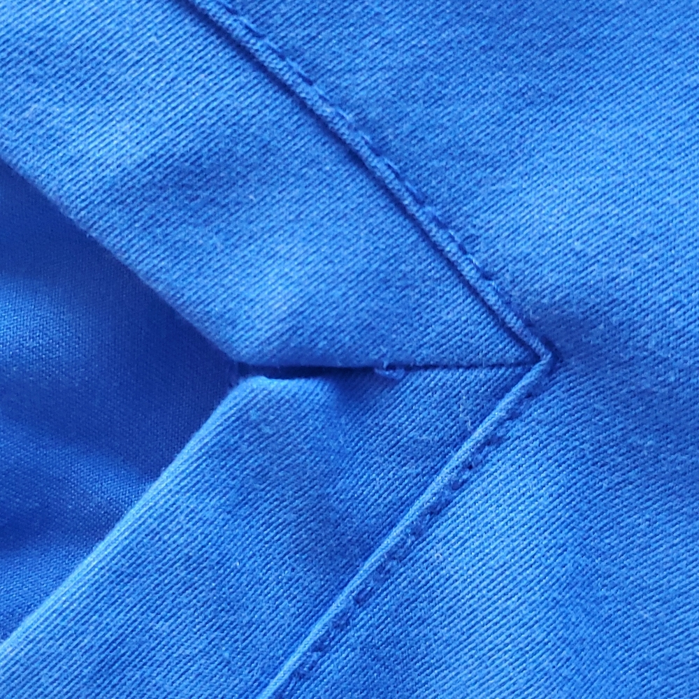 Scrub Set - 2 items V-neck top and straight leg pants (Medium) jaanuu - Picture 10 of 10